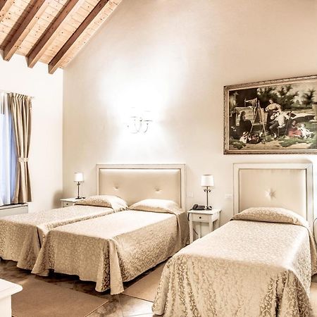 Hotel Villa Borghesi Corte dei Cortesi ภายนอก รูปภาพ