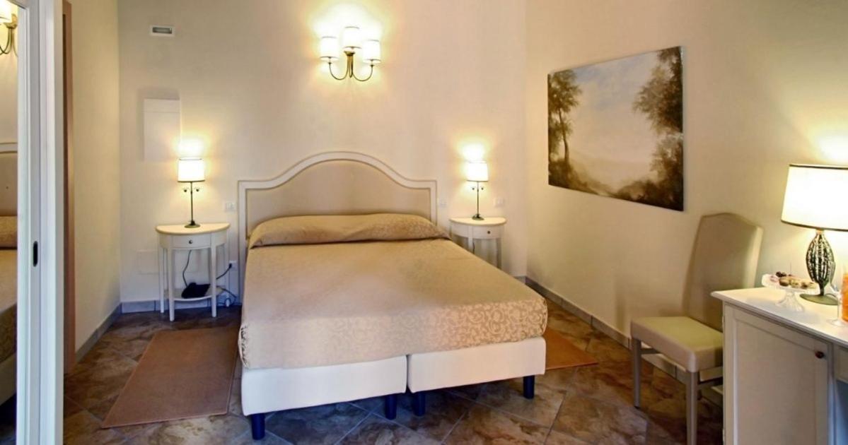 Hotel Villa Borghesi Corte dei Cortesi ภายนอก รูปภาพ