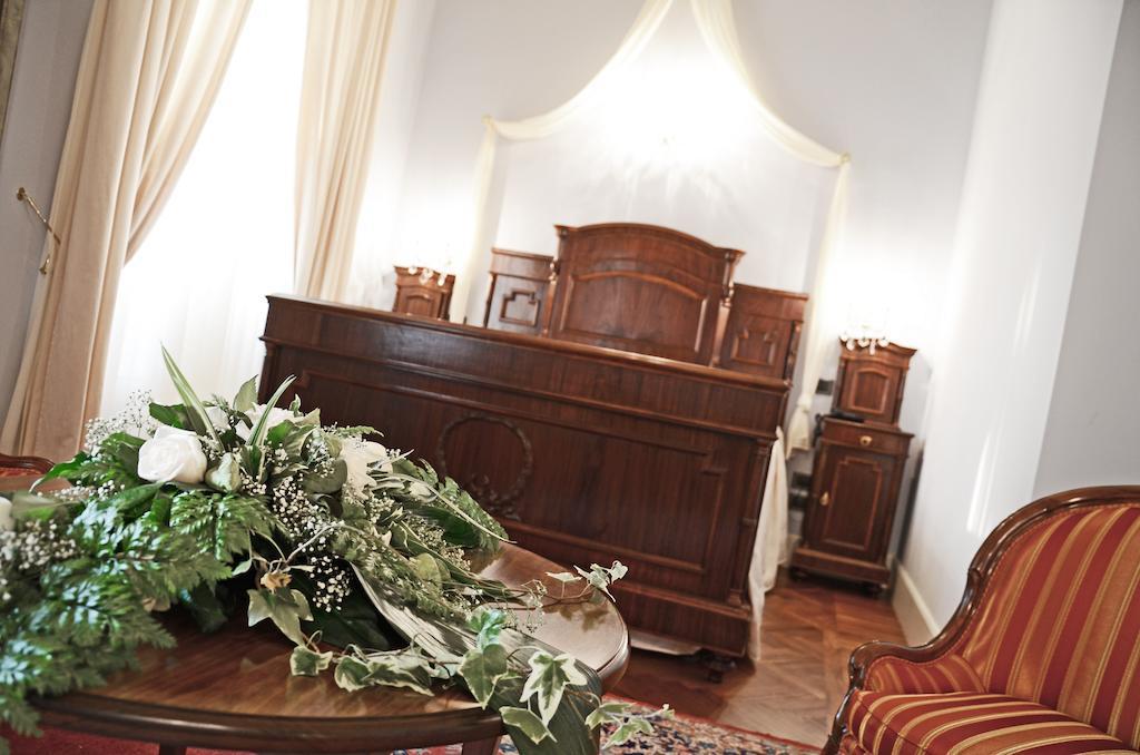 Hotel Villa Borghesi Corte dei Cortesi ภายนอก รูปภาพ